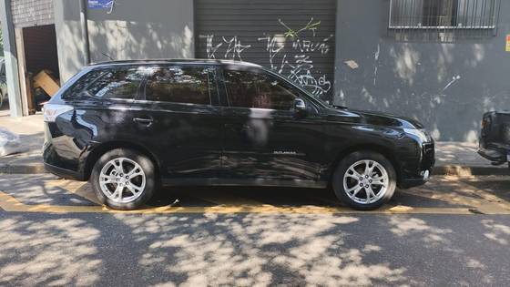 MITSUBISHI OUTLANDER 2.0 16V GASOLINA 4P AUTOMÁTICO MITSUBISHI OUTLANDER 2.0 16V GASOLINA 4P AUTOMÁTICO